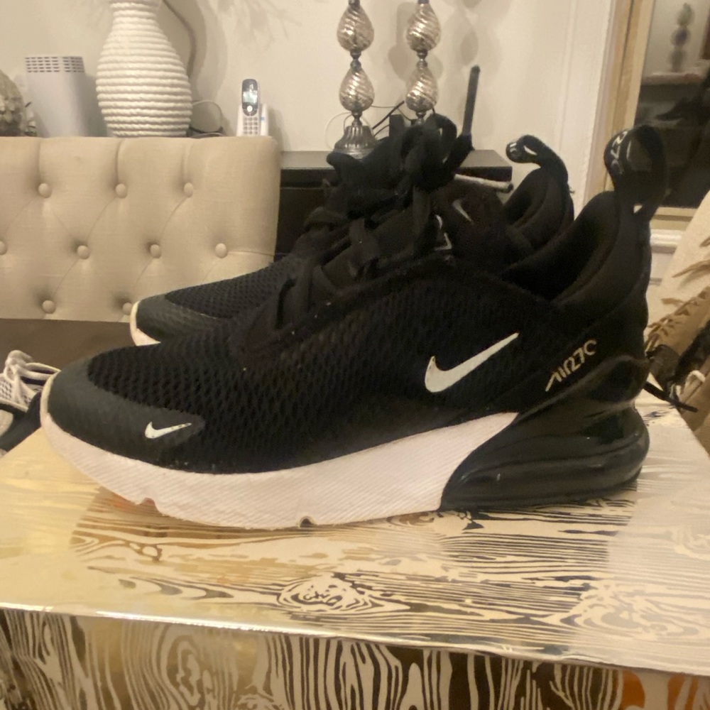 Nike Air Max 270